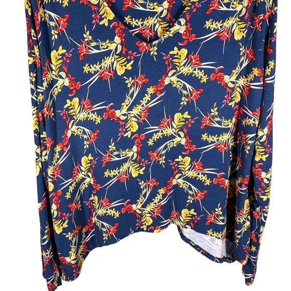 Tommy Bahama Womens Sz M Floral Knit Top Asymmetrical Hem - Picture 2 of 7